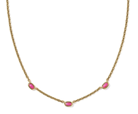 KENDRA SCOTT- Mini Elisa Vintage Gold Three Stone Strand Necklace in Dark Fuchsia Variegated