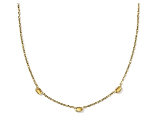 KENDRA SCOTT- Mini Elisa Vintage Gold Three Stone Strand Necklace in Marbled Amber Illusion