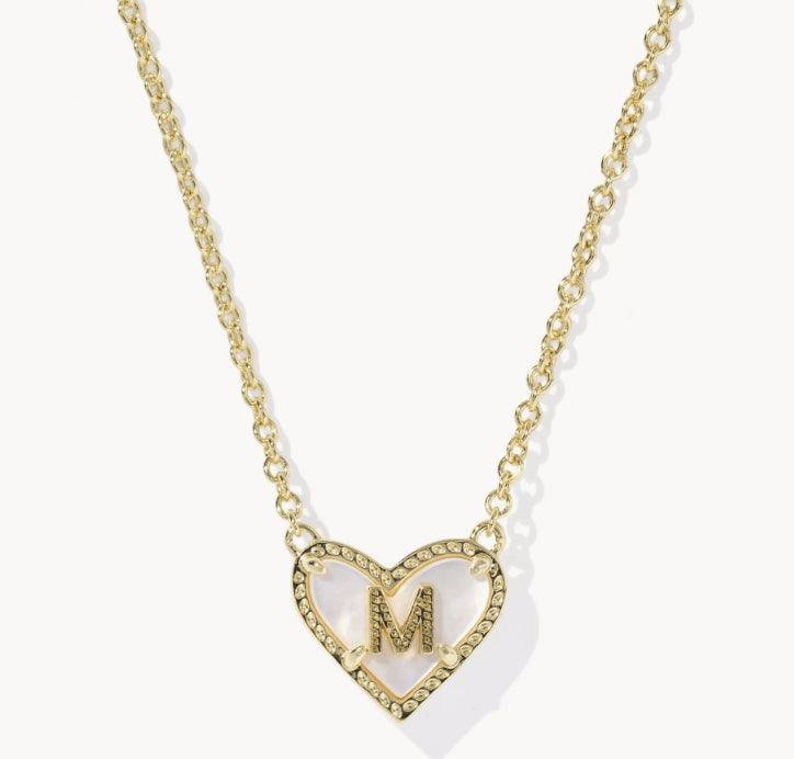 KENDRA SCOTT- Heart Gold Letter Pendant Necklace in Ivory Mother of Pearl