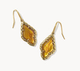 KENDRA SCOTT- Adeline Vintage Gold Drop Earrings in Marbled Amber Illusion