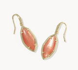 KENDRA SCOTT- Ophelia Small Drop Earring in Gold Burnt Orange Mother of Pearl