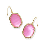 KENDRA SCOTT- Daphne Gold Drop Earrings in Azalea Illusion