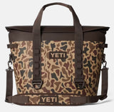 YETI- Hopper M30 2.0 Soft Cooler in Wetlands Camo