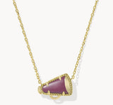 KENDRA SCOTT- Cheer Gold Short Pendant Necklace in Maroon Magnesite