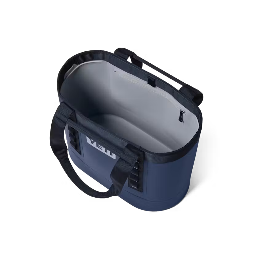 YETI- Camino Carryall 35 in Classic Navy