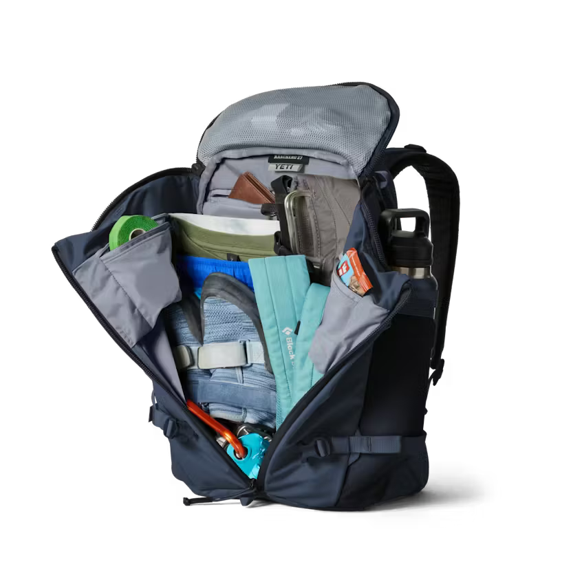 YETI- Ranchero 27L Everyday Backpack in Classic Navy