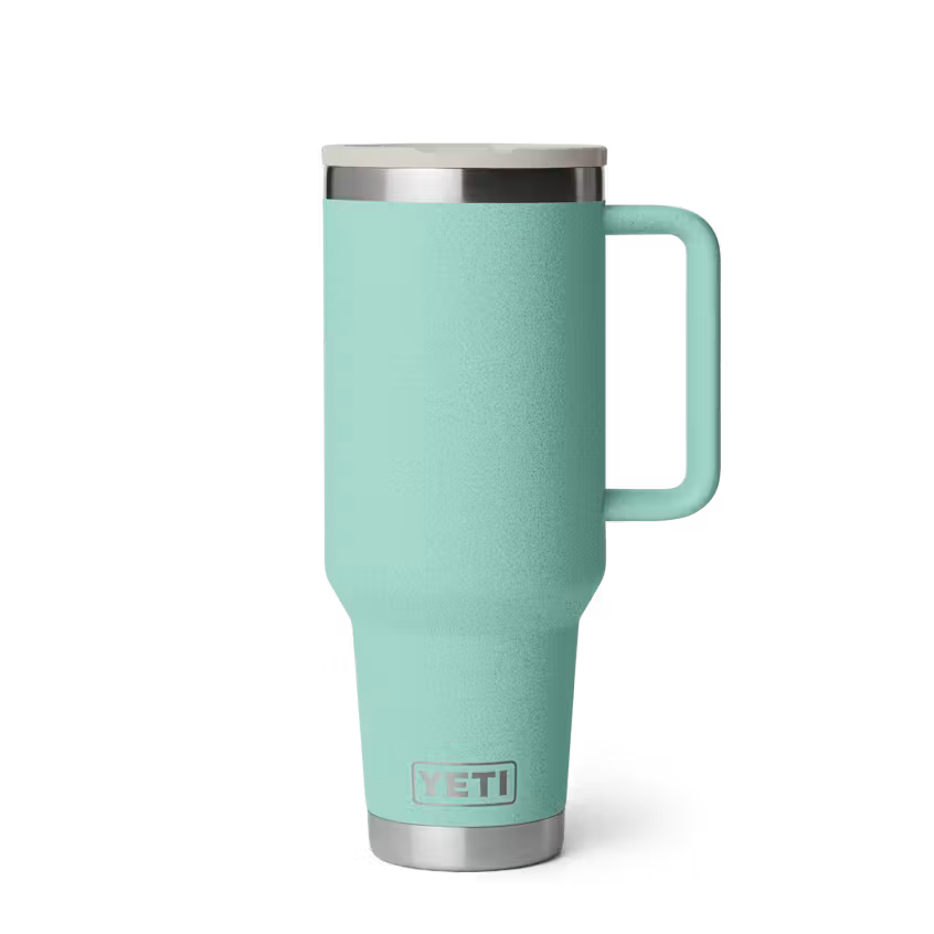 YETI- 40oz Travel Straw Mug in Sea Stone