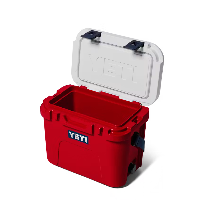 YETI- Roadie 15 Hard Cooler in Patriotic 26