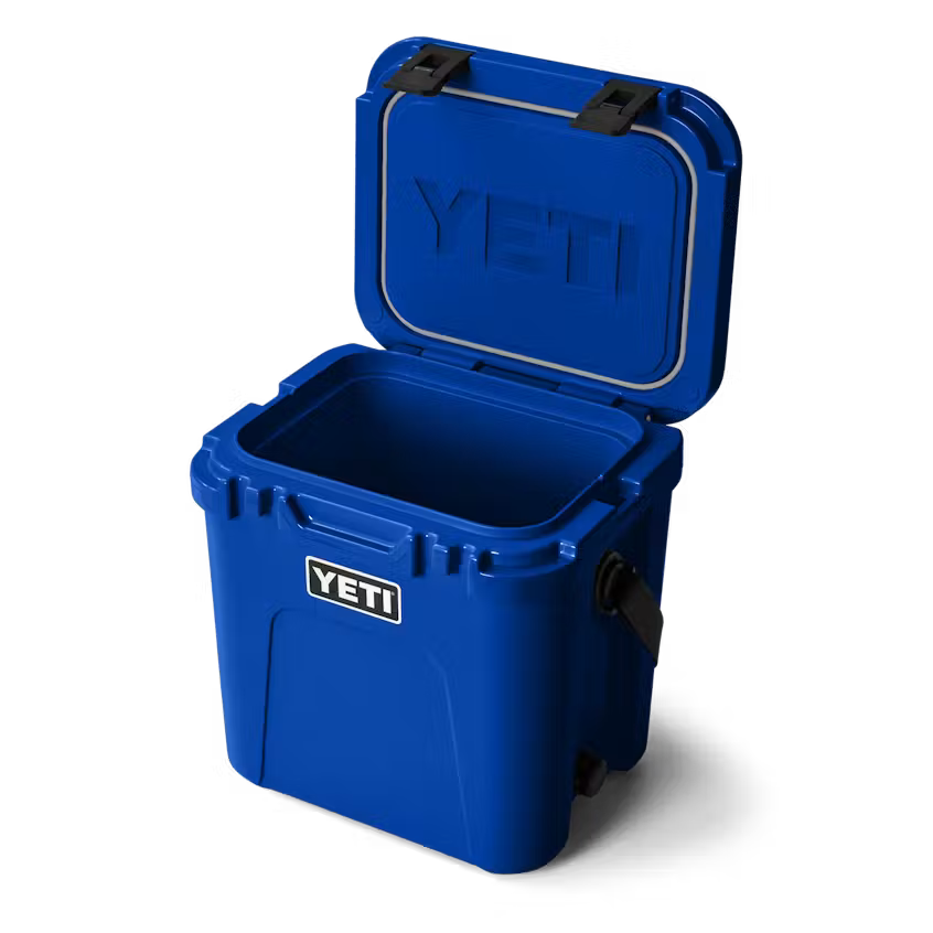 YETI- Roadie 24 Hard Cooler in Royal Blue