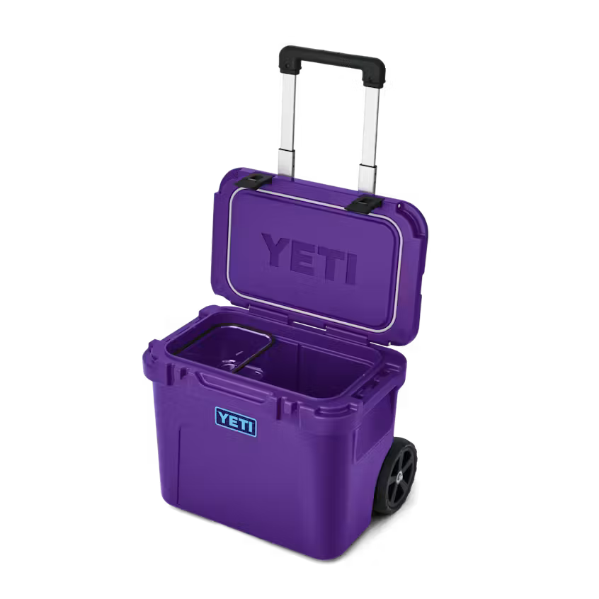 YETI- Roadie 32 Hard Cooler in Pace Purple/Blue