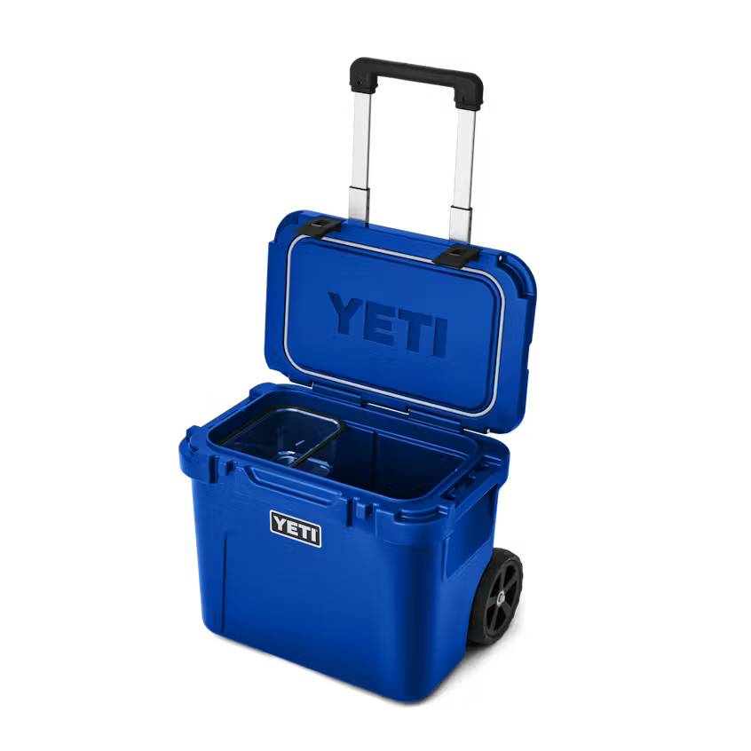 YETI- Roadie 32 Wheeled Cooler in Royal Blue