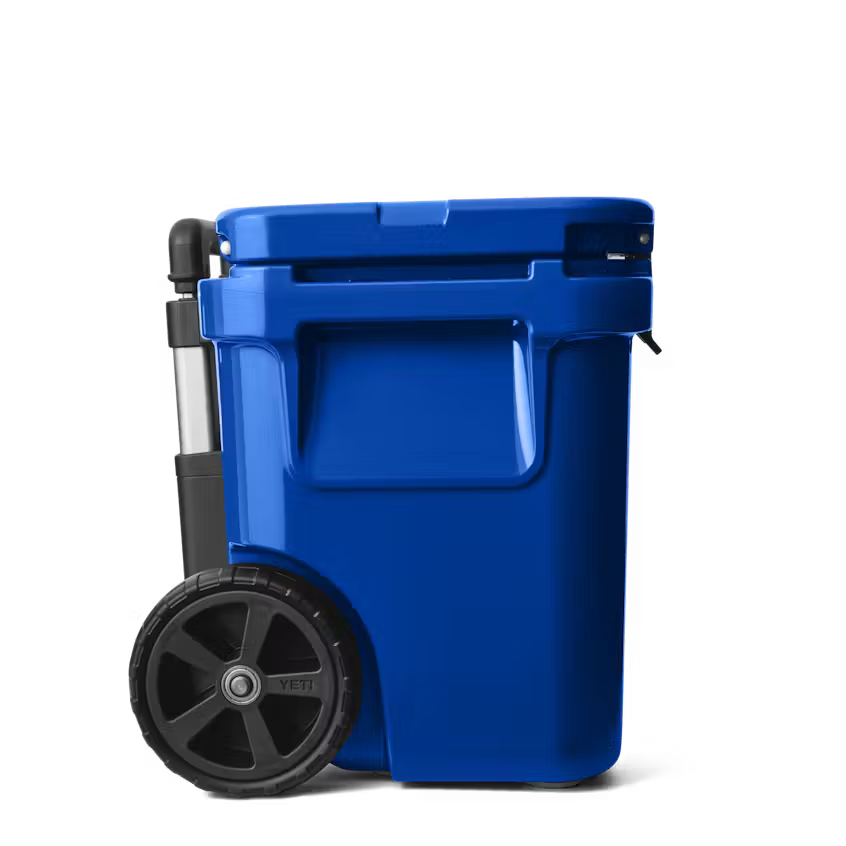 YETI- Roadie 32 Wheeled Cooler in Royal Blue