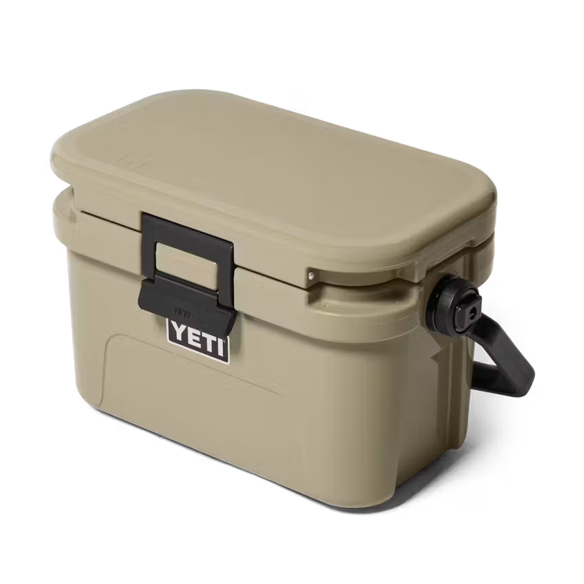 YETI- Roadie 8 Hard Cooler in Tan