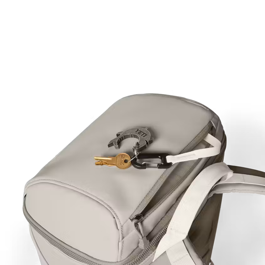 YETI- Daytrip 20L Backpack in Cape Taupe