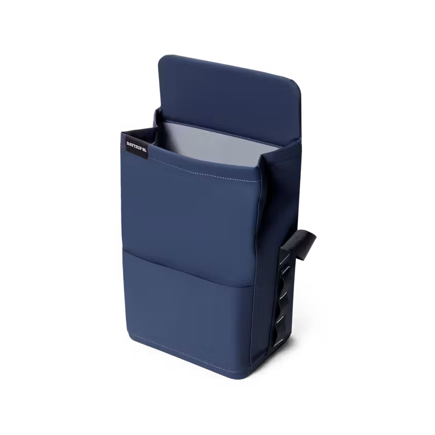YETI- Daytrip Insulated Lunch Bag 6L in Navy