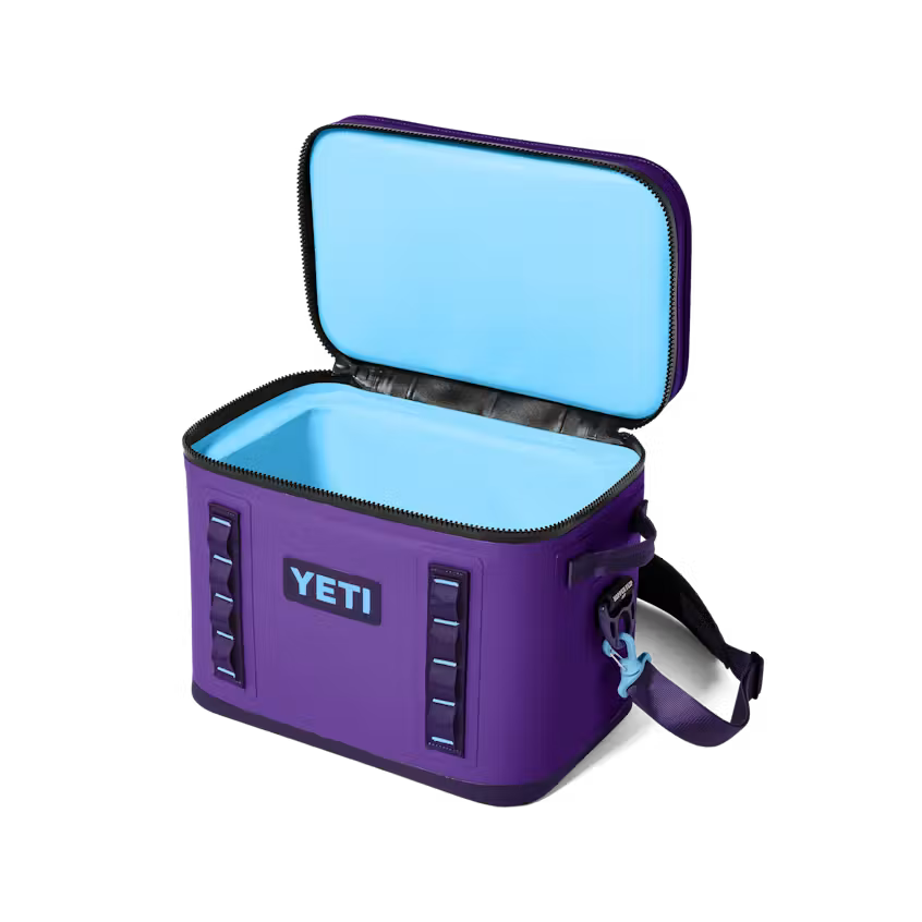 YETI- Flip 18 Soft Cooler in Pace Purple/Blue