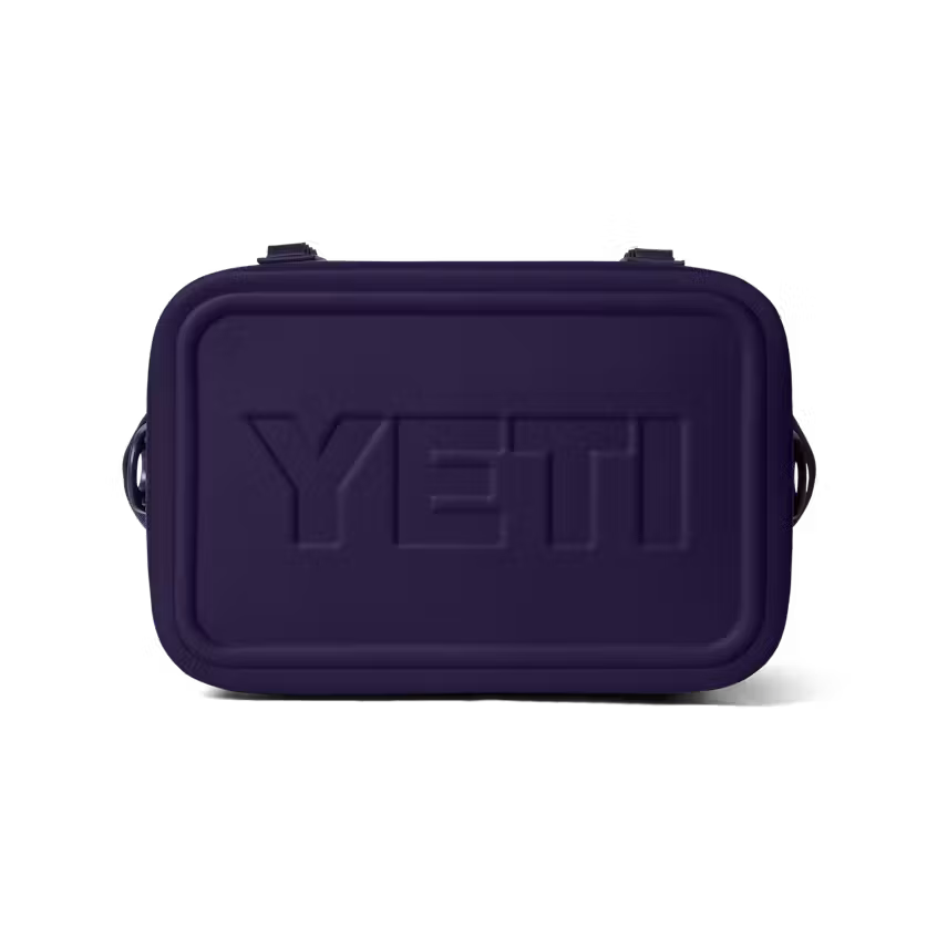 YETI- Flip 18 Soft Cooler in Pace Purple/Blue