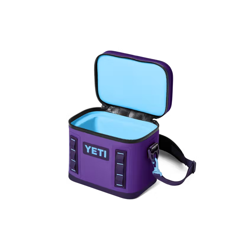 YETI- Flip 8 Soft Cooler in Pace Purple/Blue