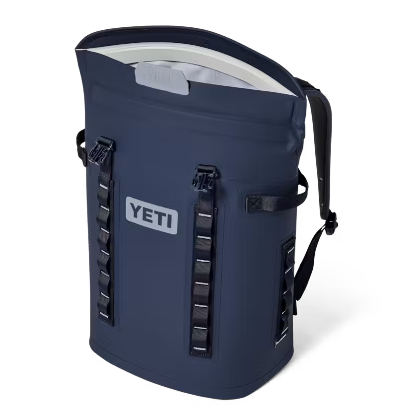 YETI- Hopper M20 Backpack in Classic Navy