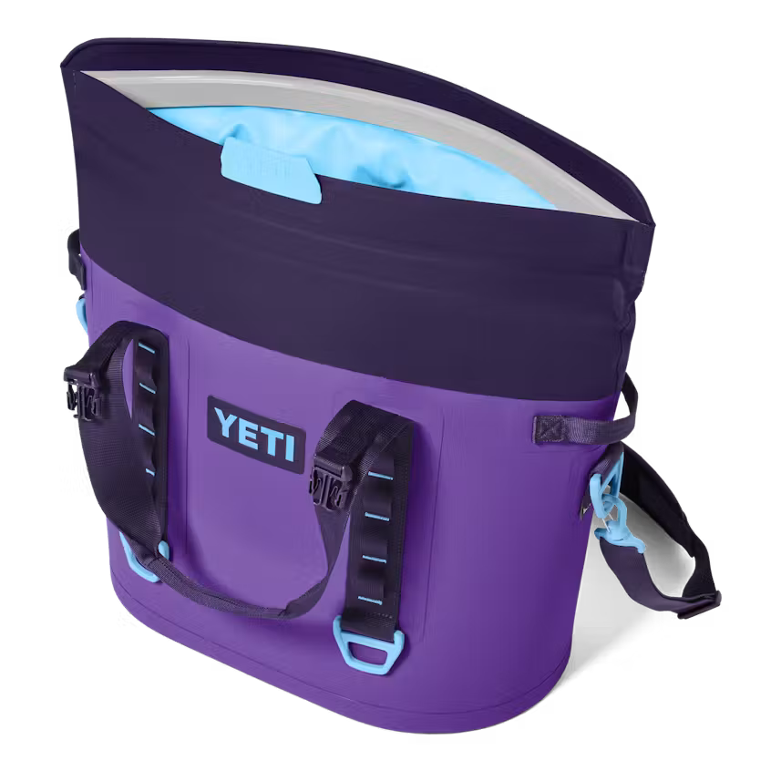 YETI- Hopper M30 Soft Cooler in Pace Purple/Blue