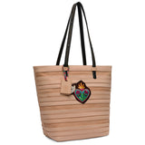 Daily Tote, Amina