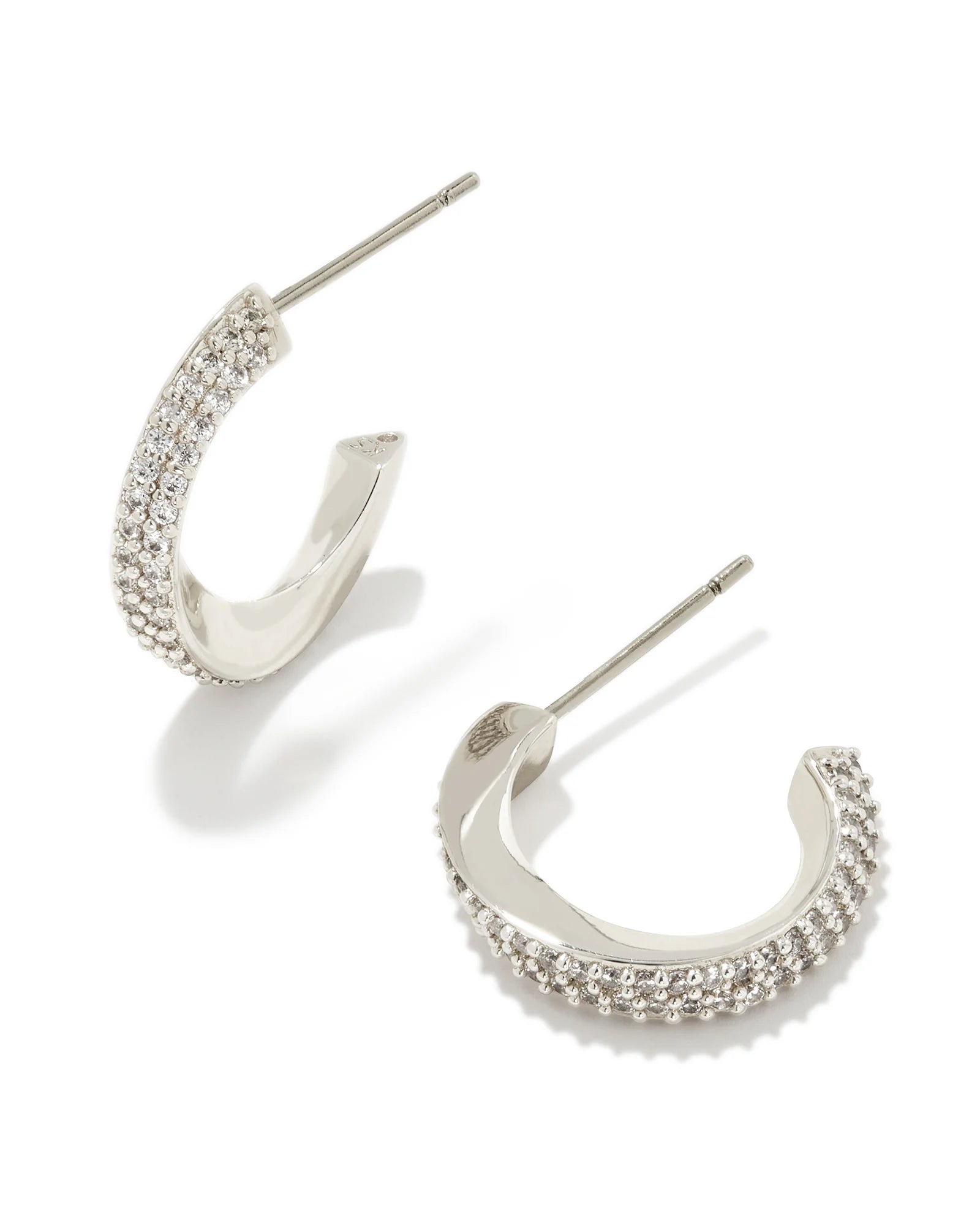 KENDRA SCOTT- Ella Rhodium Huggie Earrings in White Crystal