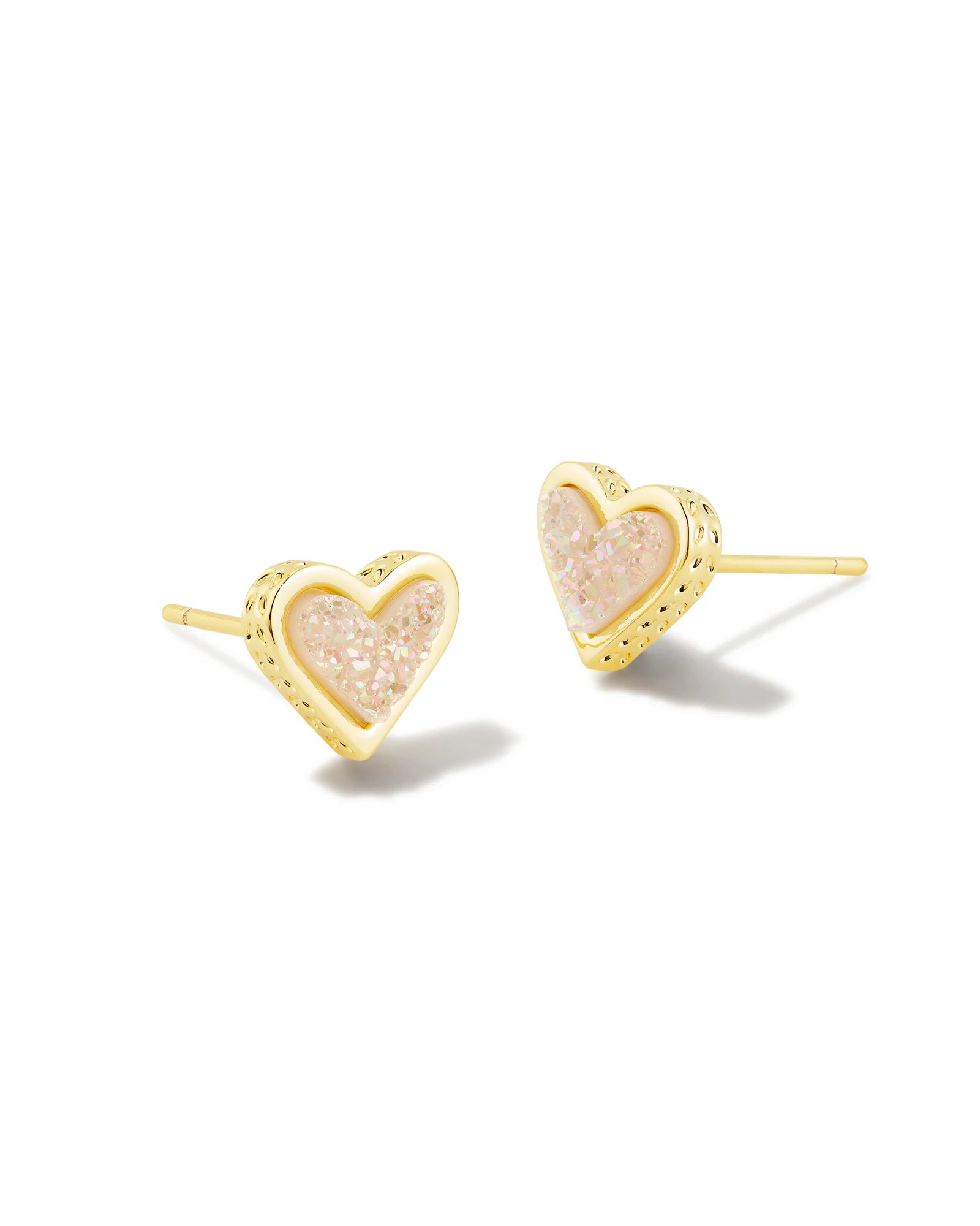 KENDRA SCOTT Framed Ari Heart Gold Stud Earrings in Iridescent