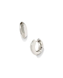 KENDRA SCOTT- Mikki Metal Huggie Earrings in Silver Polished Metal
