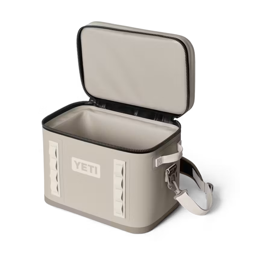 YETI- Hopper Flip 18 Soft Cooler in Cape Taupe