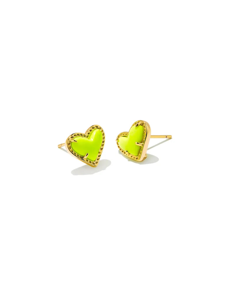 KENDRA SCOTT- Ari Heart Gold Stud Earrings in Neon Yellow Magnesite